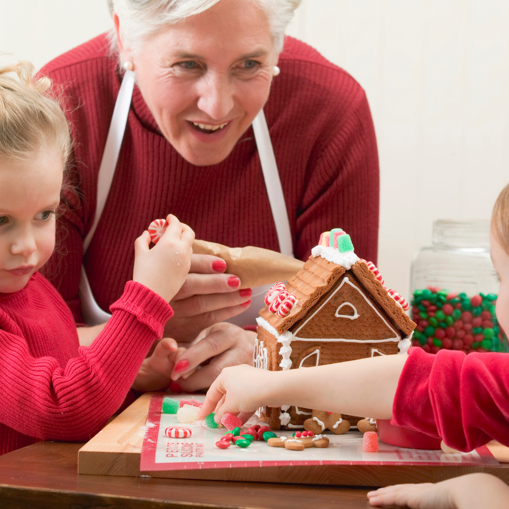 Family Christmas Cookie Decorating | Cookie Decorating Workshops